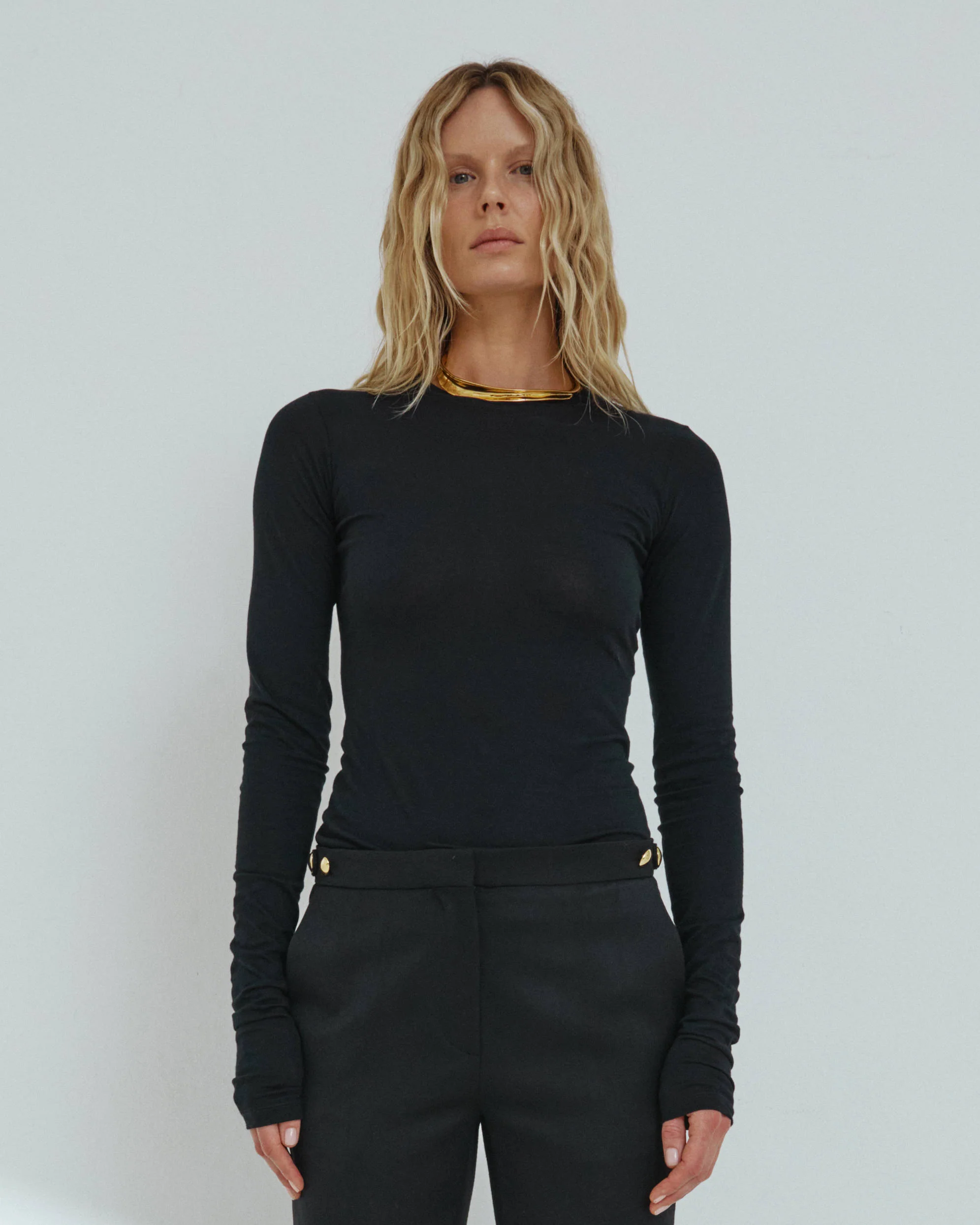 CAMREN - SLIM-FIT LONG SLEEVE CREWNECK TOP