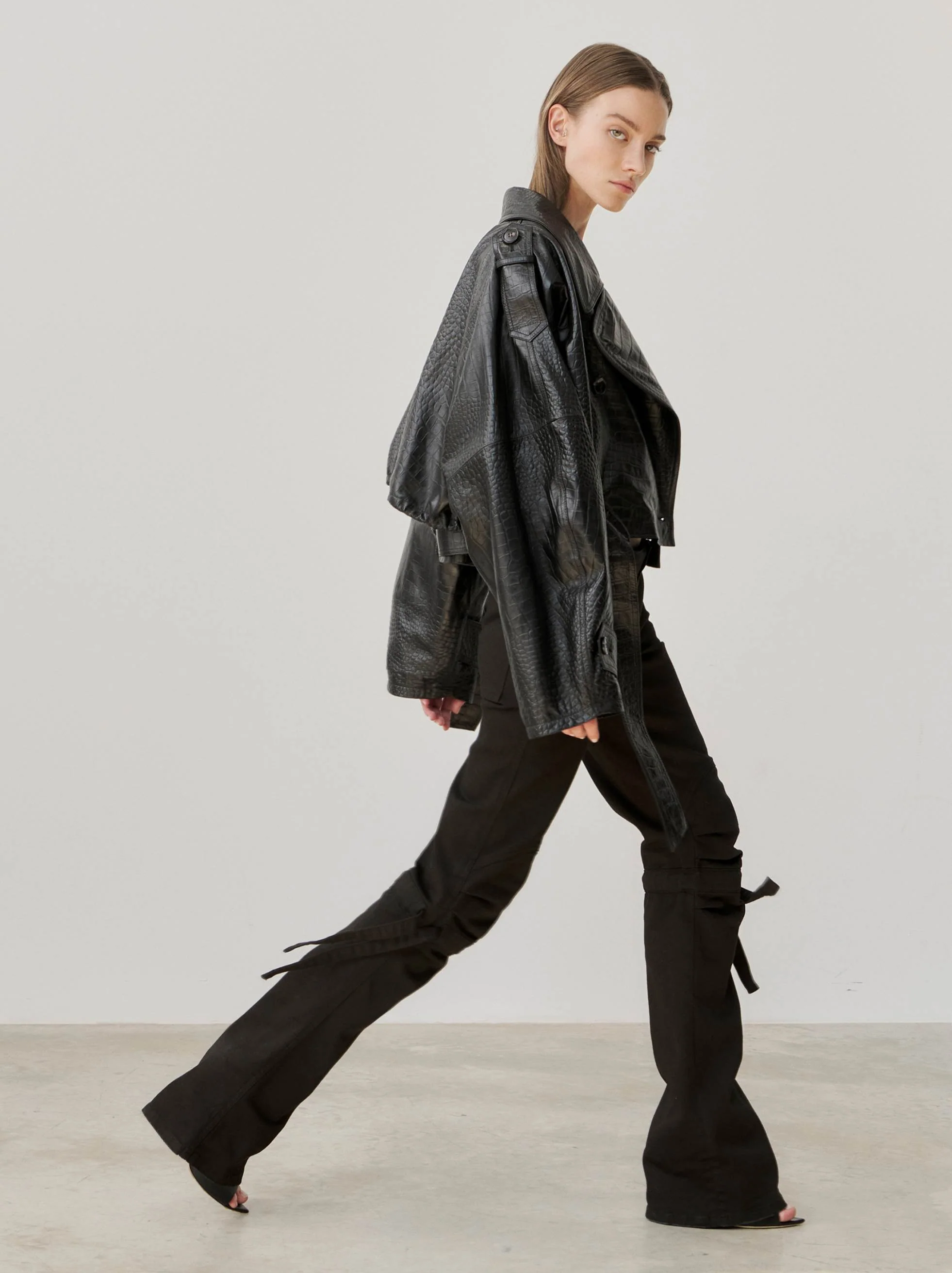 PENELOPE - LEATHER CROPPED TRENCH